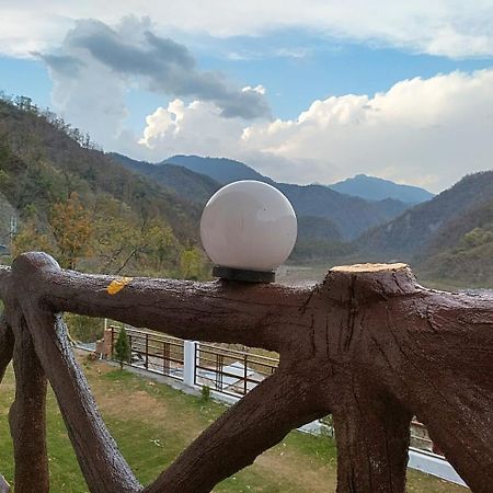 Sparkle Hotel Nanda Rishikesh Exterior photo