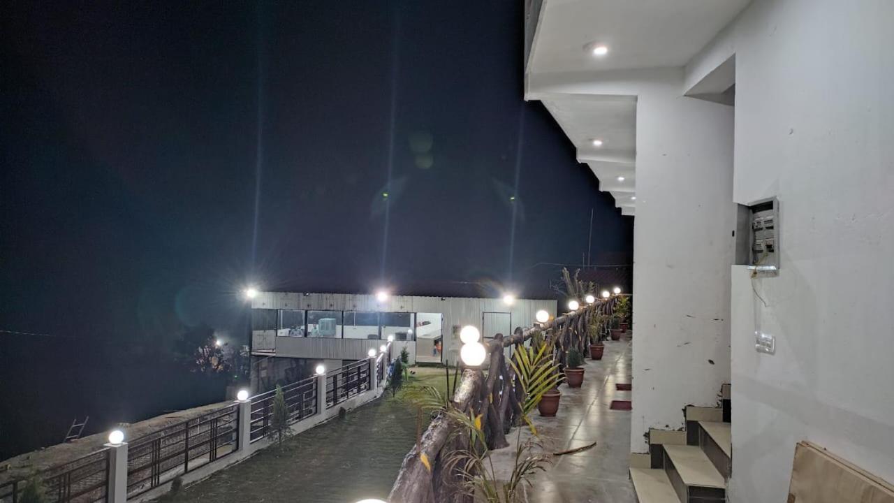 Sparkle Hotel Nanda Rishikesh Exterior photo